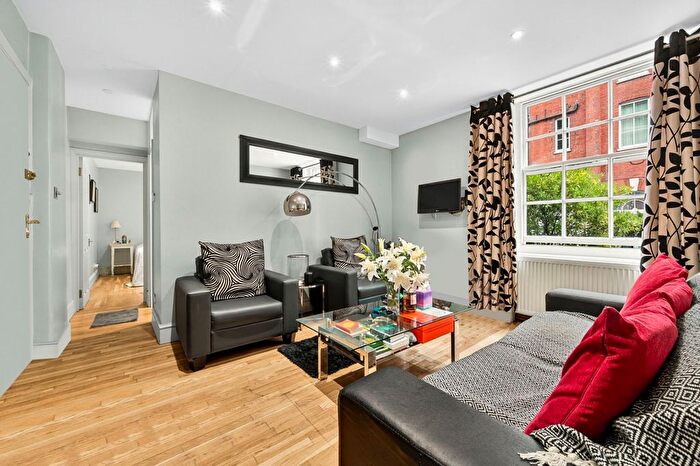 1 Bedroom Flat For Sale In Stirling Court, Tavistock Street, WC2E