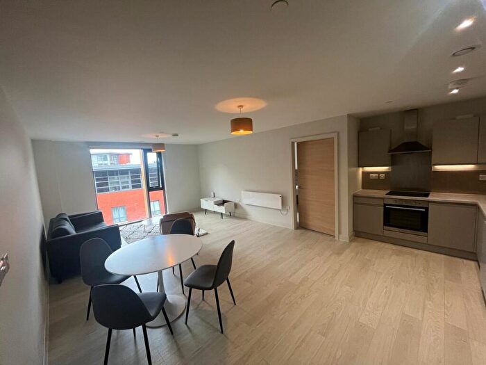 3 Bedroom Apartment To Rent In The Trilogy, Ellesmere Street, Manchester, M15