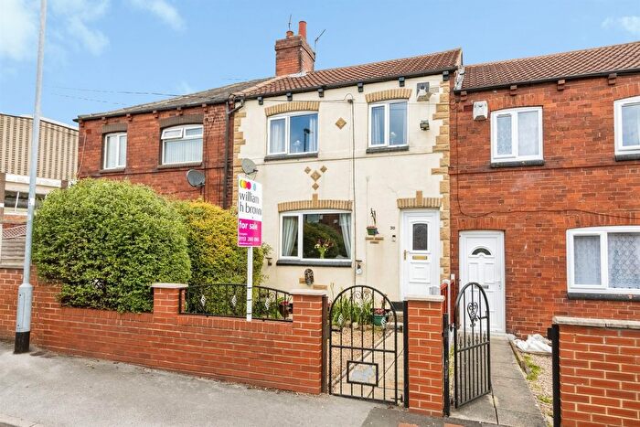 3 Bedroom Terraced House For Sale In Ecclesburn Avenue, Leeds, LS9