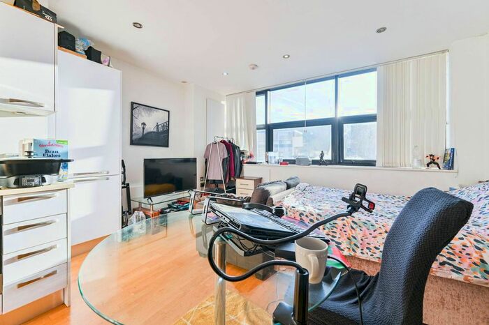 Studio To Rent In Northolt Road, South Harrow, Harrow, HA2