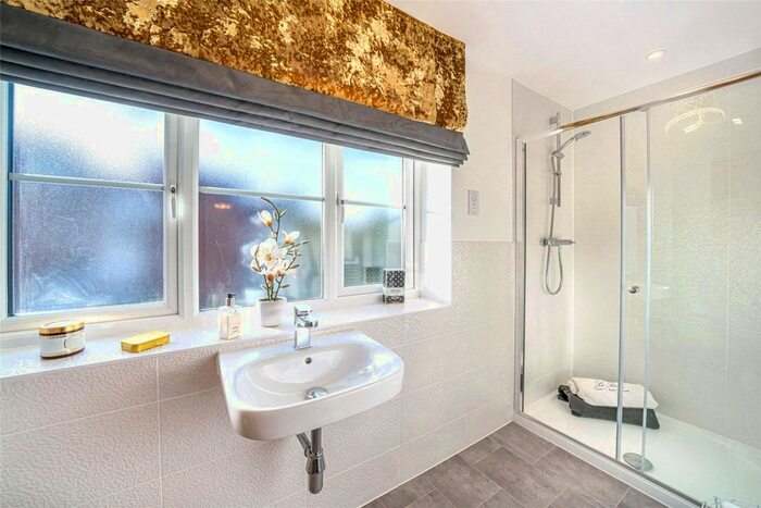 5 Bedroom Detached House For Sale In Reserve Before Christmas, Ashchurch Fields, Tewkesbury, Gloucestershire, GL20