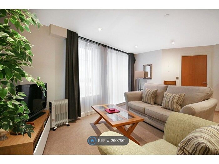 2 Bedroom Flat To Rent In Marsh House, Bristol, BS1