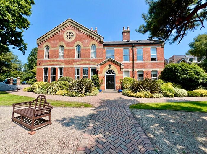 2 Bedroom Apartment To Rent In Christchurch, BH23