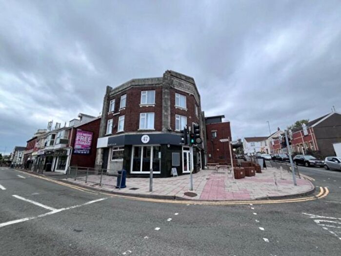 2 Bedroom Flat To Rent In Gower Road, Sketty, Swansea, SA2