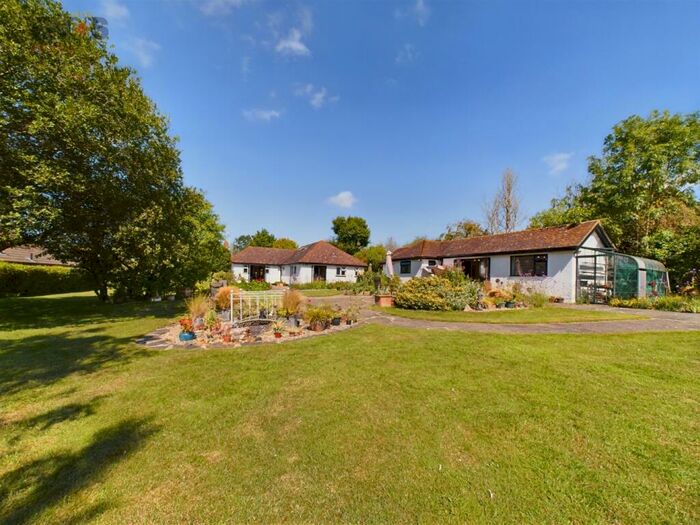 4 Bedroom Detached Bungalow For Sale In Lark Hill Road, Canewdon, Rochford, Essex, SS4