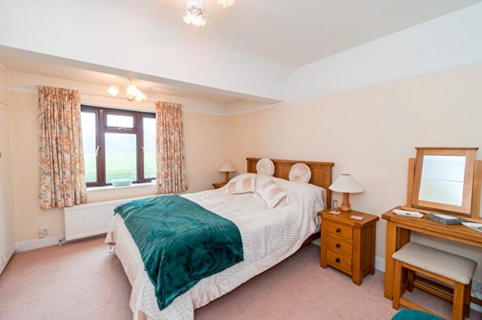 7 Bedroom Detached House For Sale In Whitemoor Lane, Ower, Romsey, SO51