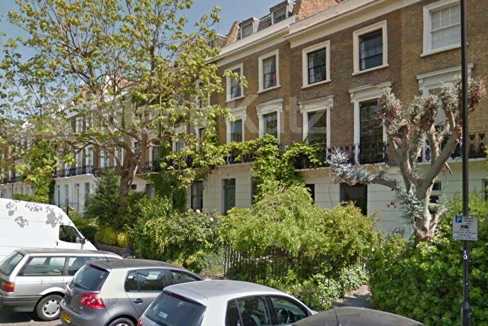 Flat To Rent In Albert Street, Camden, NW1