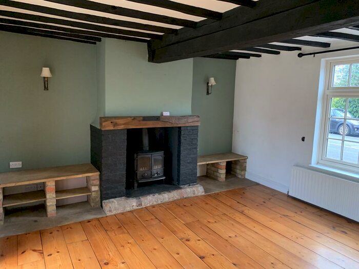 3 Bedroom Semi-Detached House To Rent In High Street, Martin, Lincoln, LN4