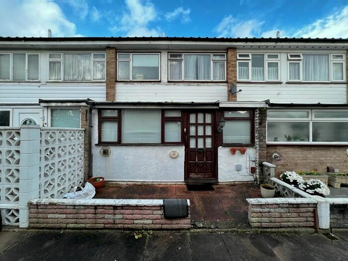 3 Bedroom Property To Rent In Waylands, Hayes, UB3