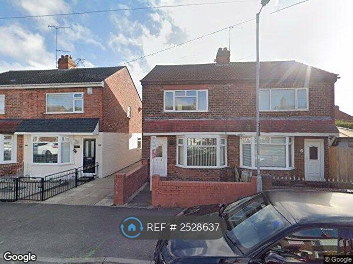 3 Bedroom Semi-Detached House To Rent In Kirkham Drive, Hull, HU5