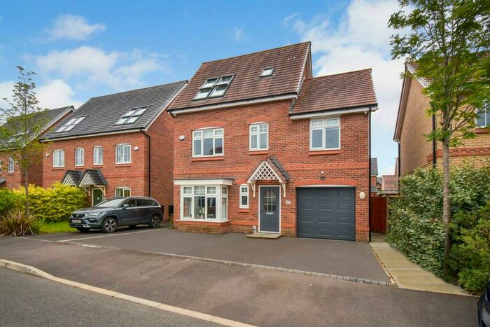 4 Bedroom Detached House To Rent In Malkins Wood Lane, Boothstown, Worsley, Manchester, M28