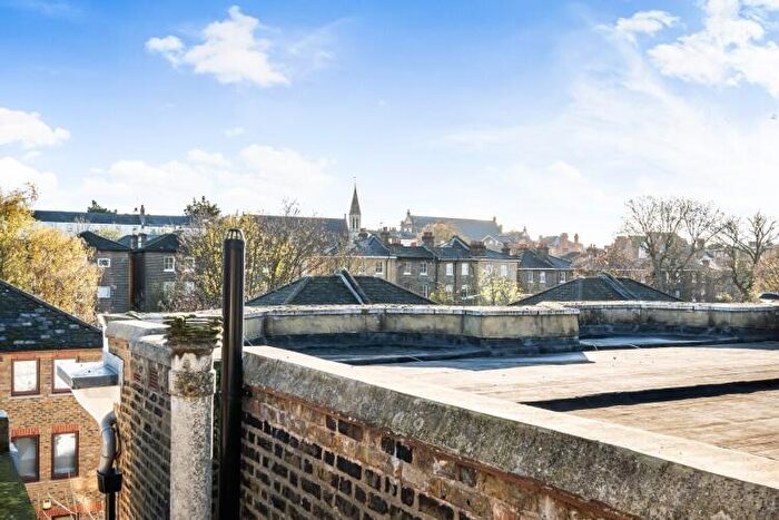2 Bedroom Flat To Rent In Blackheath Grove Blackheath, SE3