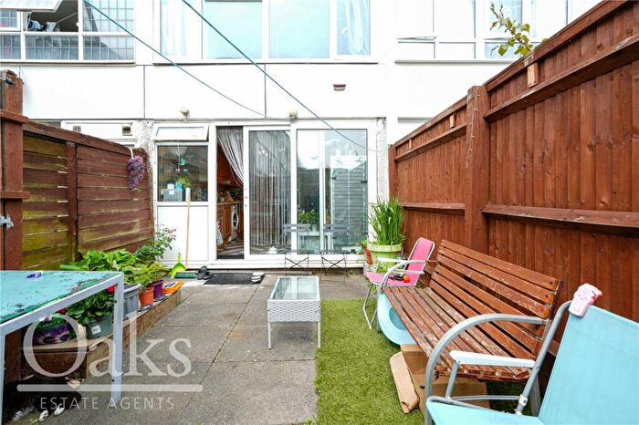 3 Bedroom Terraced House For Sale In Caernarvon Close, Mitcham, CR4