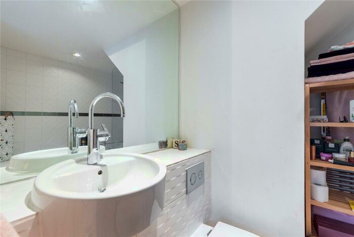 1 Bedroom Flat For Sale In Ingram Street, Glasgow, G1