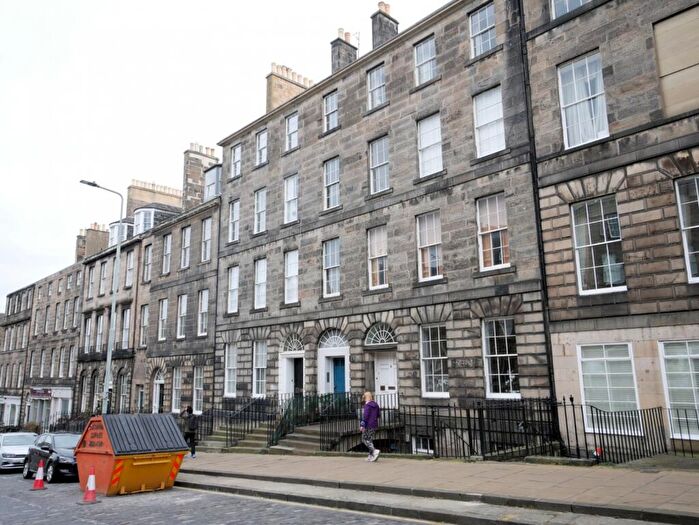 2 Bedroom Flat To Rent In Howe Street, New Town, Edinburgh, EH3