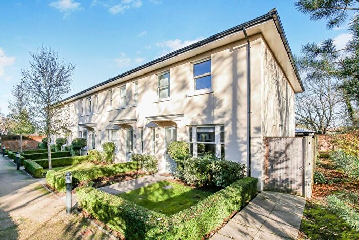 3 Bedroom End Terrace House For Sale In Frith Park, Walton On The Hill, KT20