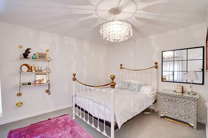 2 Bedroom Bungalow For Sale In St. James Lane, Bury St. Edmunds, IP33