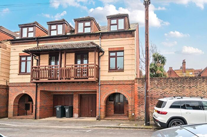 3 Bedroom House For Sale In Coward Road, Gosport, Hampshire, PO12