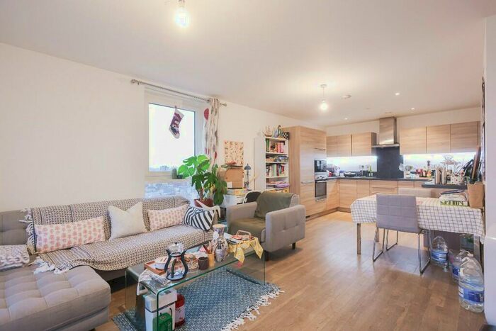 2 Bedroom Apartment To Rent In Surrey Quays, London, SE8