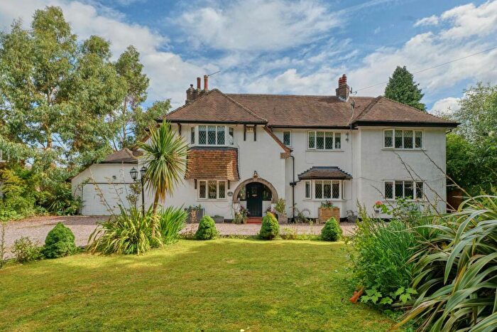 6 Bedroom Detached House For Sale In Adamthwaite Drive, Stoke-on-Trent, ST11