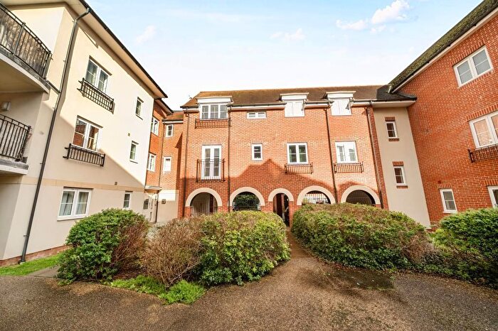 1 Bedroom Flat For Sale In Abingdon, Oxfordshire, OX14