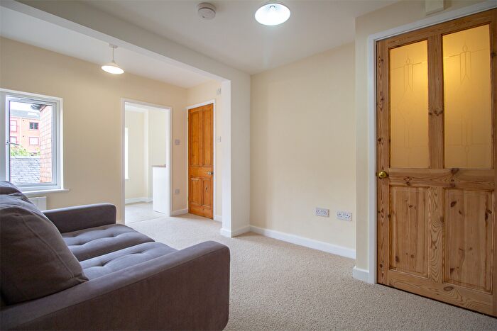1 Bedroom Flat To Rent In Sparrow Hill, Loughborough, LE11