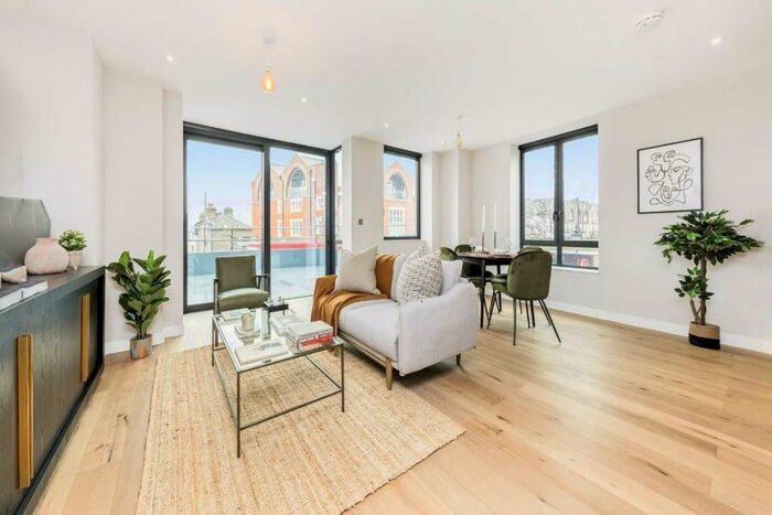 2 Bedroom Property To Rent In Archway Road, London, N6