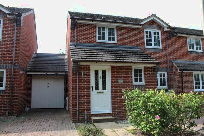 3 Bedroom Detached House To Rent In Milton Heights, OX14