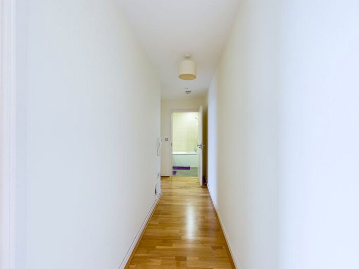 1 Bedroom Flat To Rent In Harmony Place, London, SE8