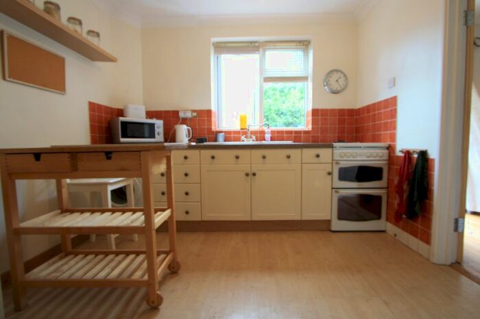 3 Bedroom Terraced House To Rent In Lyham Road, London, SW2