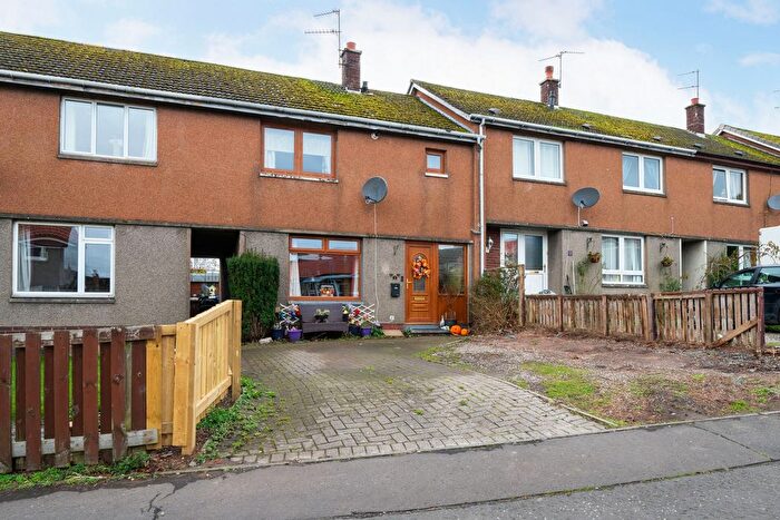 3 Bedroom Terraced House For Sale In Crawford Terrace, Springfield, KY15