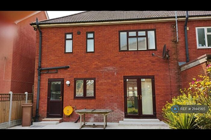 3 Bedroom End Of Terrace House To Rent In Russets Close, London, E4