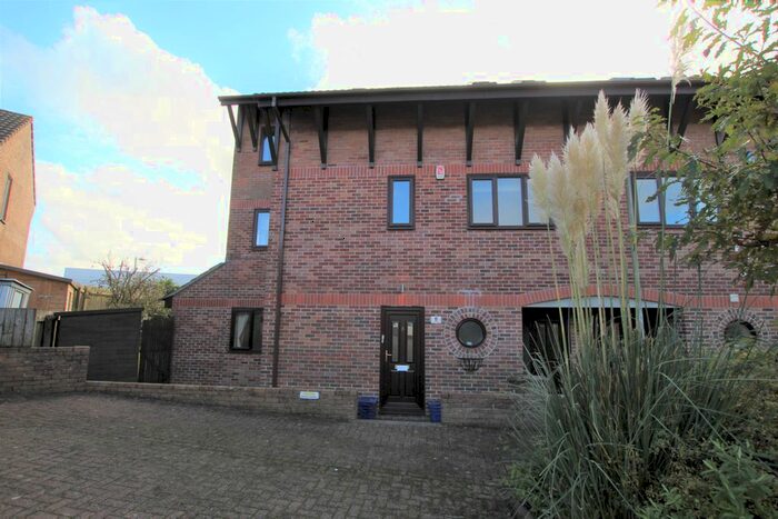 5 Bedroom End Of Terrace House To Rent In Branson Court, Plympton, Plymouth, PL7