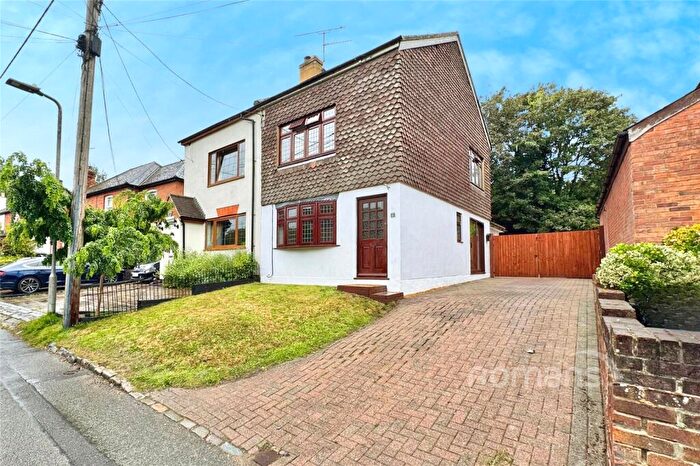 3 Bedroom Semi-Detached House For Sale In High Street, Little Sandhurst, Sandhurst, GU47