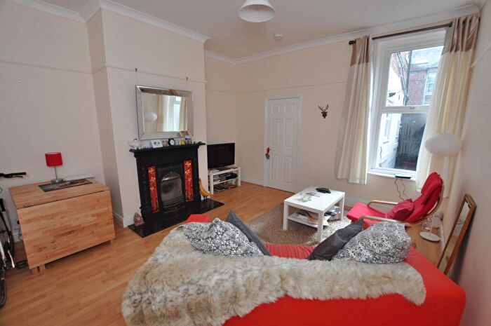 2 Bedroom Flat To Rent In Bayswater Road, Jesmond, Newcastle Upon Tyne, NE2