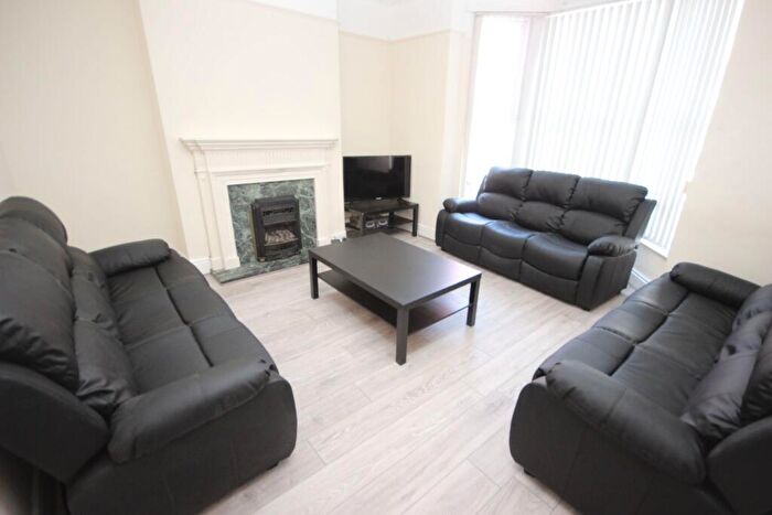 6 Bedroom Terraced House To Rent In Russell Road, L18