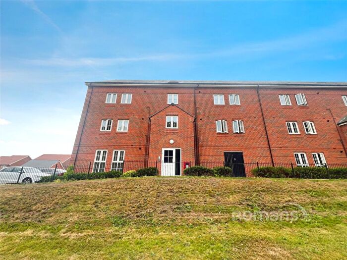 2 Bedroom Apartment For Sale In Charteris Close, Wellesley, Aldershot, GU11