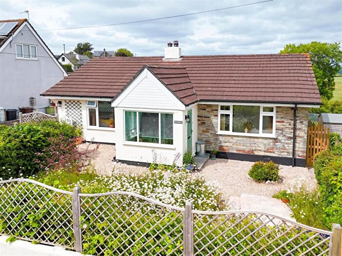 3 Bedroom Detached Bungalow For Sale In Blunts, Saltash, PL12