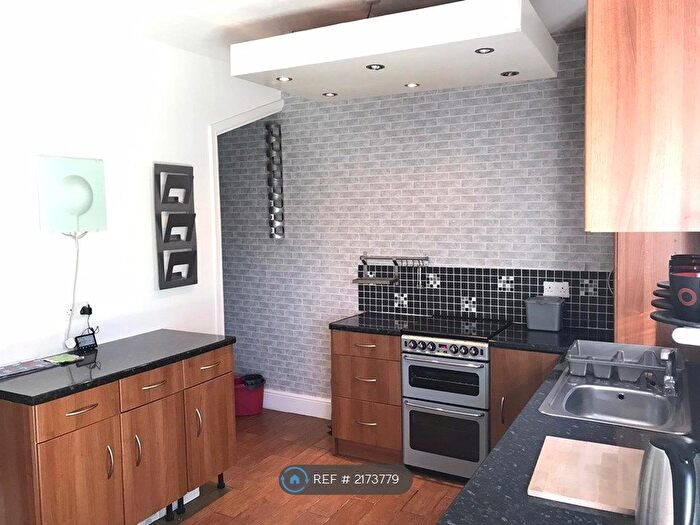 2 Bedroom Terraced House To Rent In Grimshaw Lane, Middleton, Manchester, M24