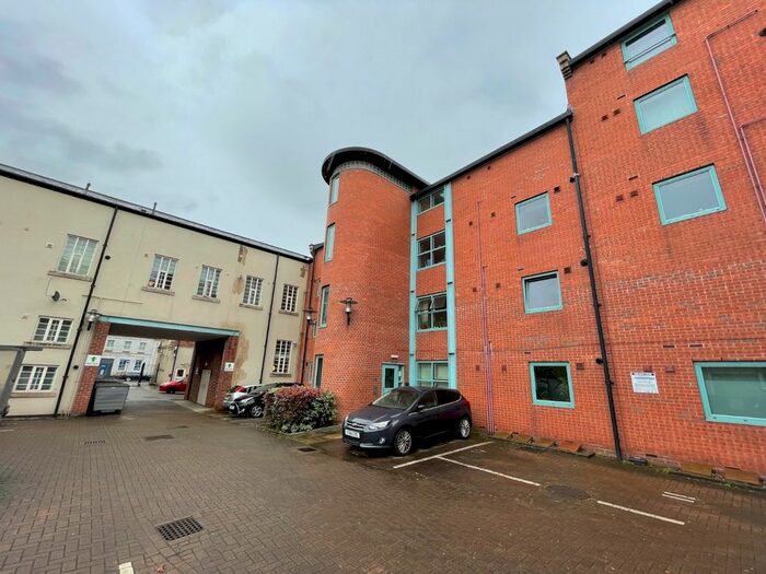 2 Bedroom Flat To Rent In Fornham Street, Sheffield, South Yorkshire, S2