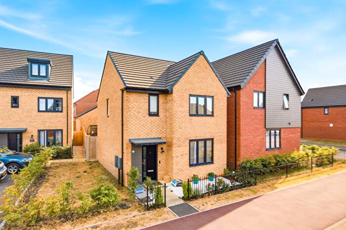 3 Bedroom Detached House For Sale In Burney Drive, Eagle Farm South, MK17
