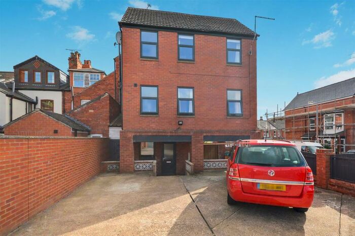 1 Bedroom House To Rent In West Parade, Lincoln, LN1