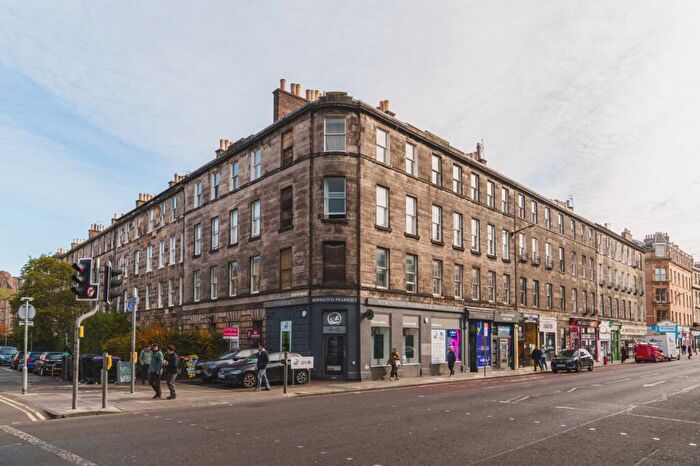 3 Bedroom Flat To Rent In Rankeillor Street, Edinburgh, EH8