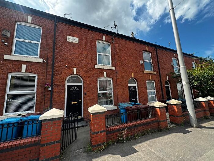3 Bedroom Terraced House To Rent In Ashton New Road, Manchester, M11