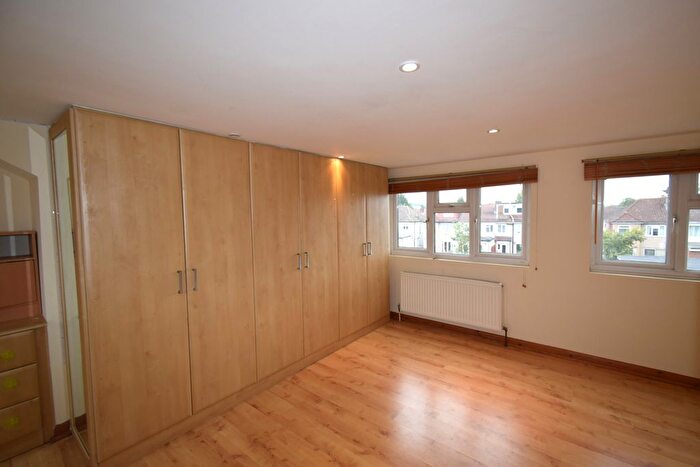 4 Bedroom Terraced House To Rent In Yeading Avenue, Rayners Lane, HA2