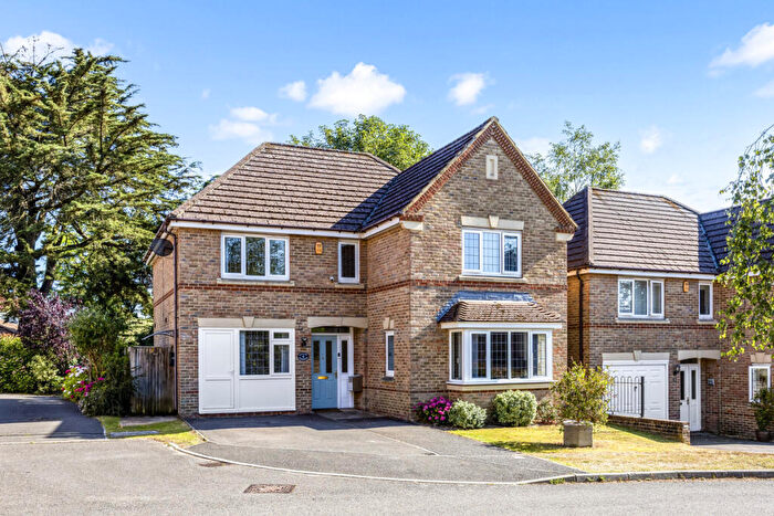 5 Bedroom Detached House For Sale In Valley Gardens, Findon, BN14