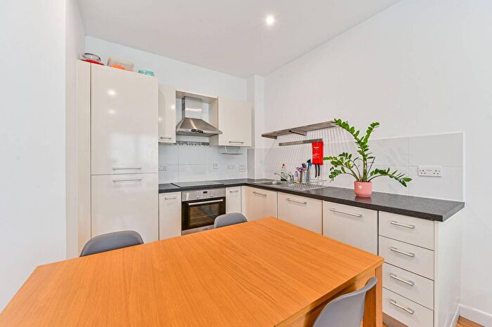 1 Bedroom Flat To Rent In Waterworks Yard, Croydon, CR0