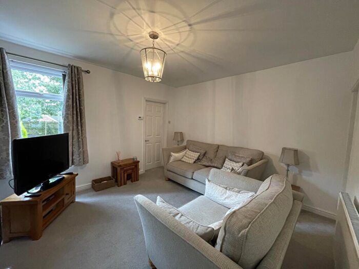 2 Bedroom House To Rent In Lucknow Drive, Sutton In Ashfield, NG17