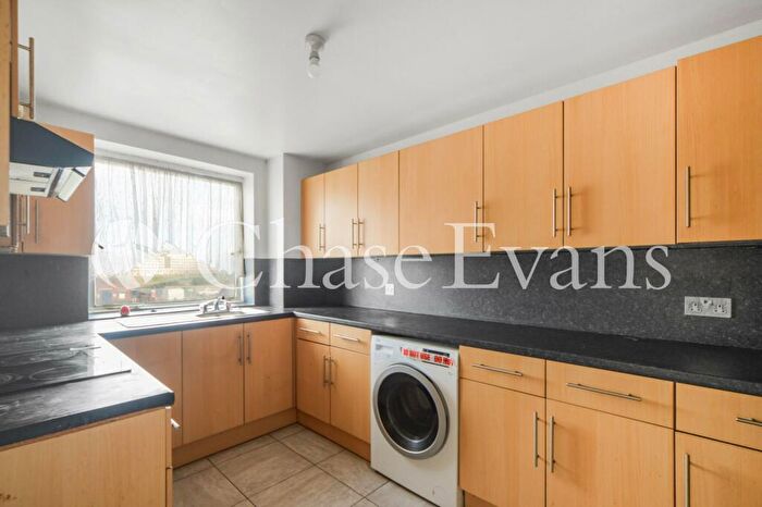 2 Bedroom Flat For Sale In Galleons Lock, Royal Docks, London, E16