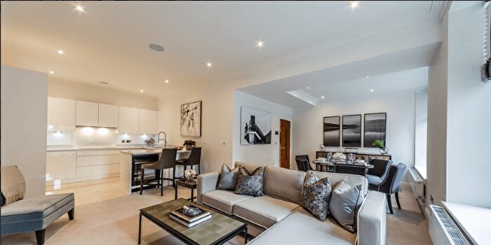 2 Bedroom Flat To Rent In Fulham, W6